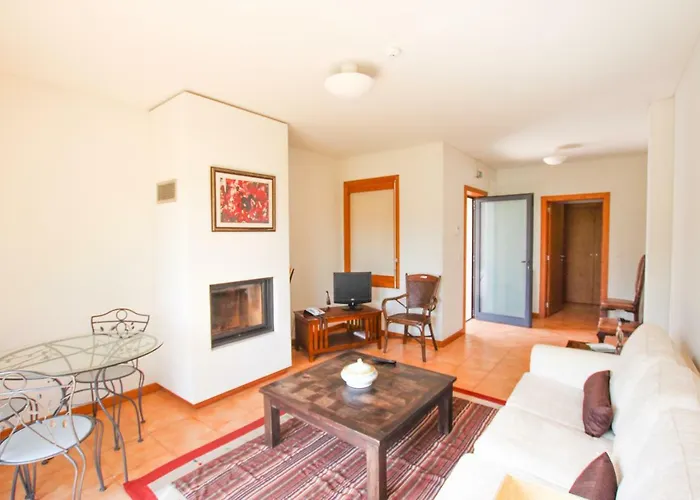 Quinta Da Aldeia De مزرعة للإقامة *